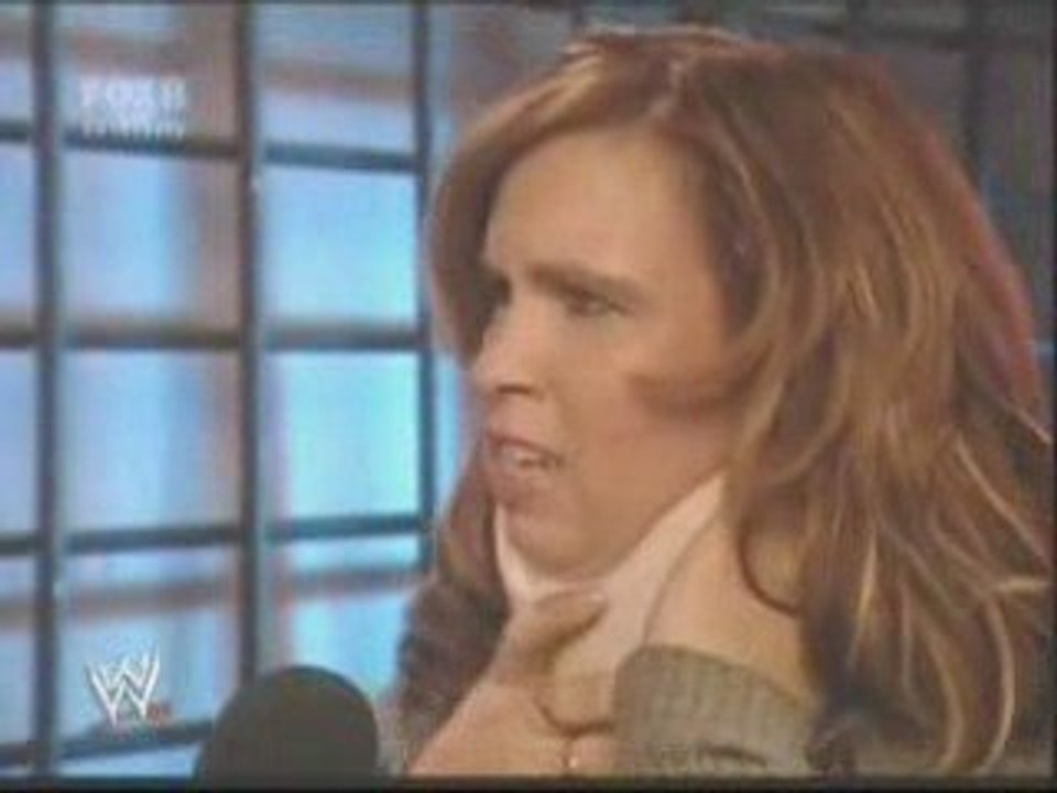 Vickie Guerrero gives Kristal an interview