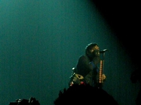 Concert Fall out boy, Pete de trés prés