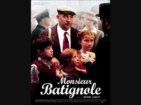 Le télévengeur avec Gérard Jugnot dans Mr. Batignole