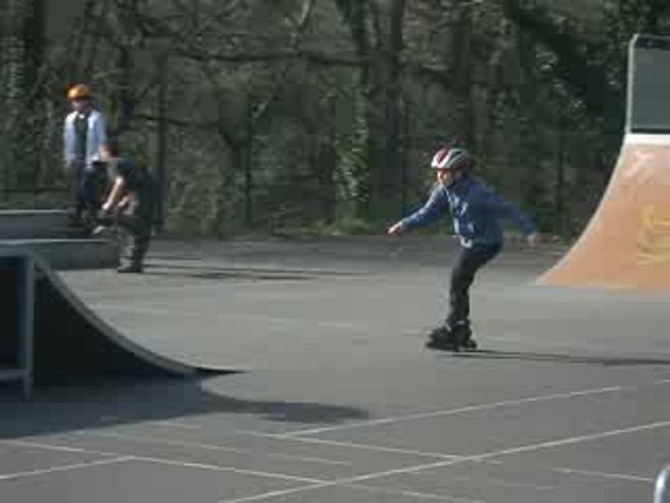 ptit saut de margot qui retombe sur un pied