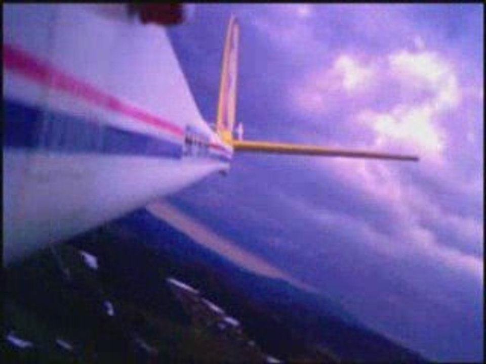 SKY HAWK Ab in den Wald