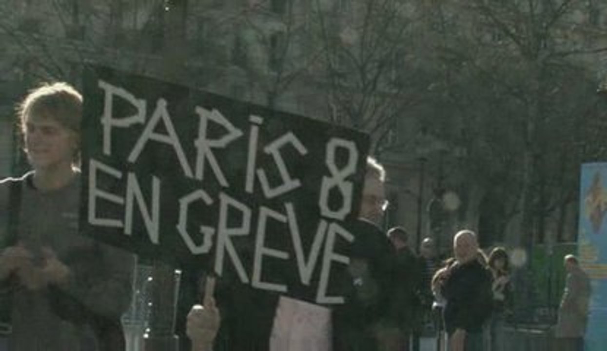 ULTIMATUM posée par la ronde infinie des obstinés