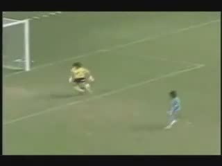 Distrazione fatale in porta