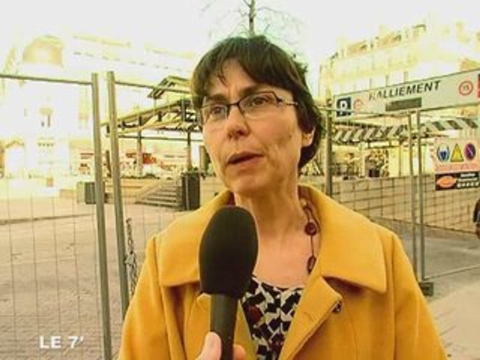 Angers : Lifting sur La place du Ralliement