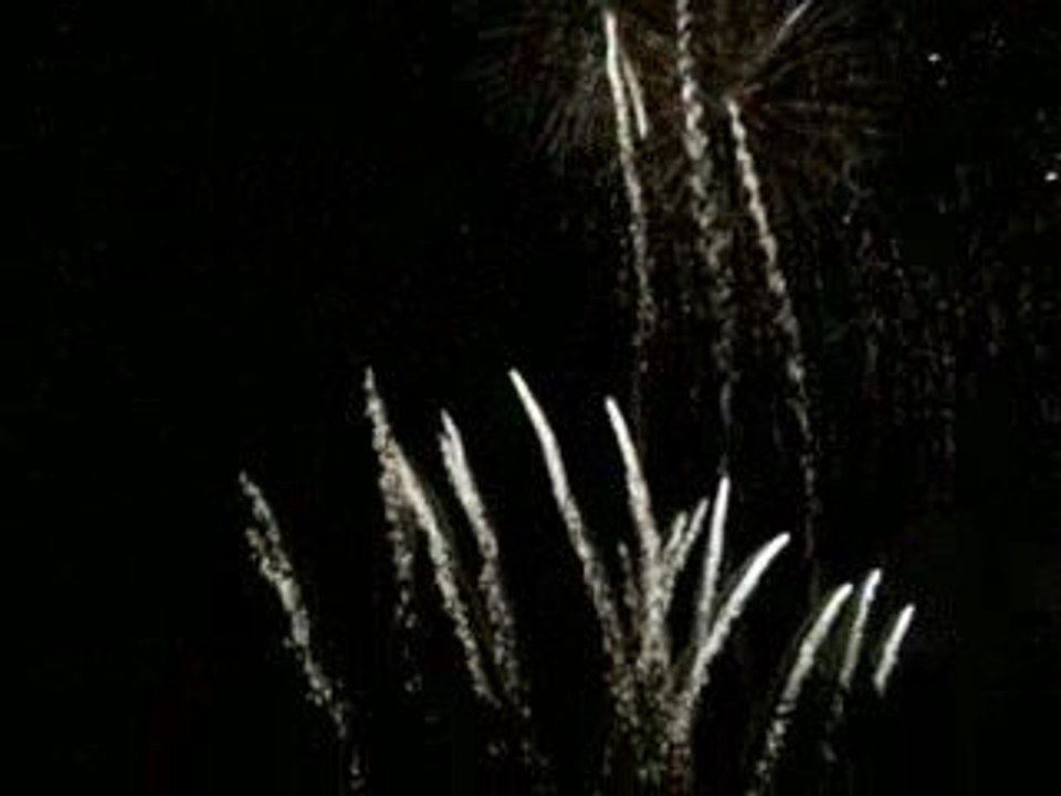 feu d'artifice lundi
