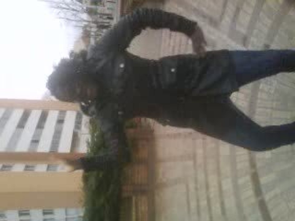 ASTOUU Kii DANSE AHAHAH