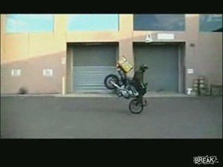 Régis en scooter