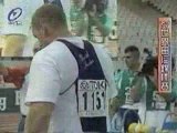 Athlé mondiaux 1997 lancer poids John Godina 21m44