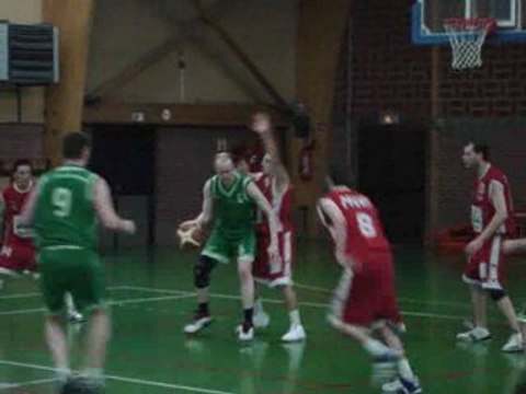 Nicolas Carion (Escaudoeuvres) dos au panier