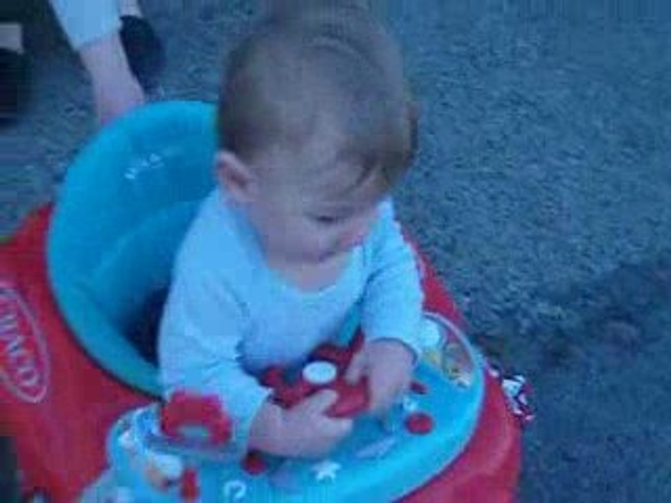 Dylan 9 mois déja !