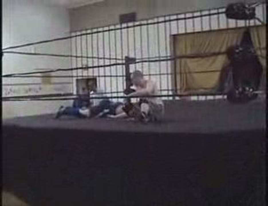 Azereth Vs "Mad Cow" Eric Schwartz