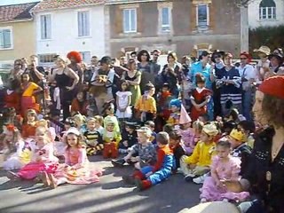 Tarbes Carnaval écoles Louise Michel, Jean Macé et Jeanne La