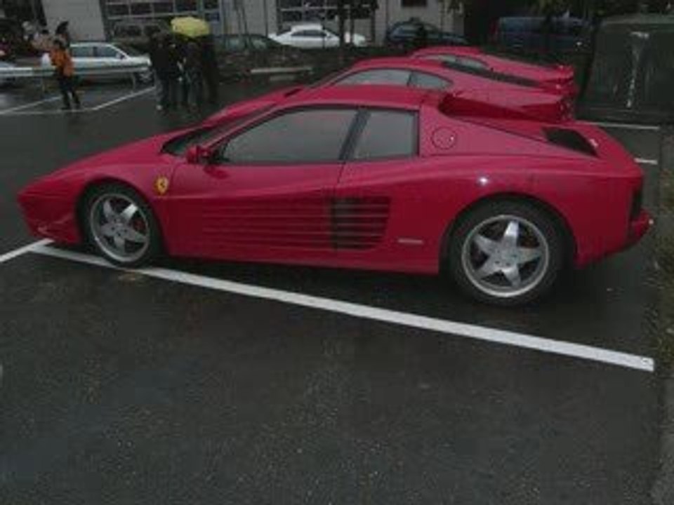 FERRARI SUR AKON