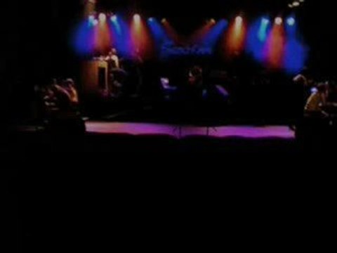 01-Entrée de musiciens