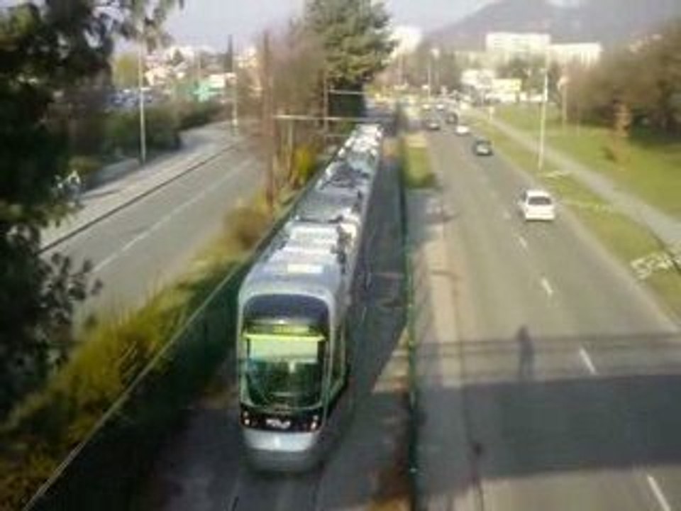 Citadis 402 n°6038 sur la Voie d'Essais du dépôt d'Eybens