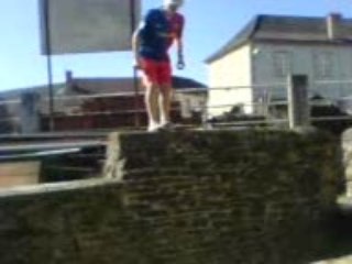Trop Biien
