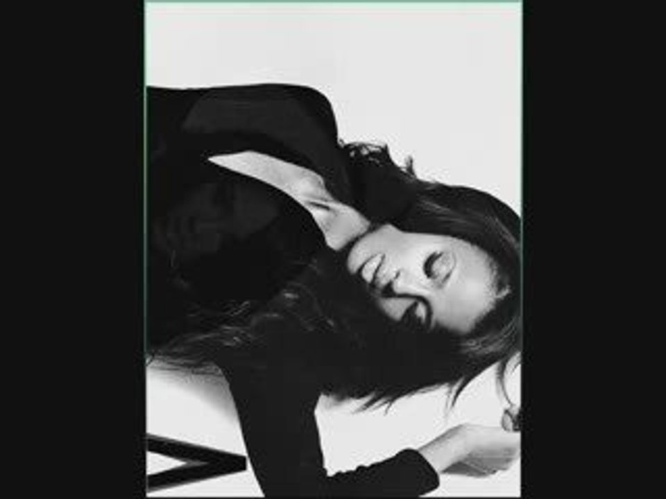 *NEW* Ciara - Explode - 2009