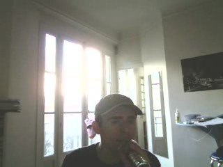 Wiwi égratigne "Kingston Kingston"