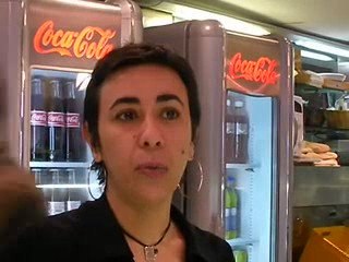 Vidéo - Sida : les Marseillais réagissent aux propos du pape