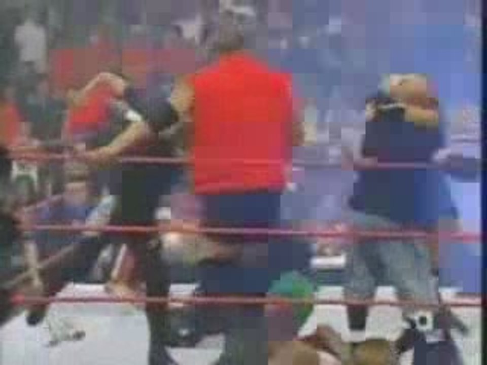 WWE Vs ECW Battle Royal - WWE Vs ECW (1/2)