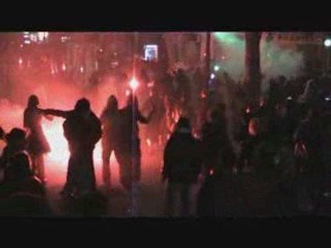 Manif' du 19 mars : face à face entre jeunes et CRS