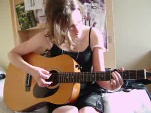 laure helene à la gratte