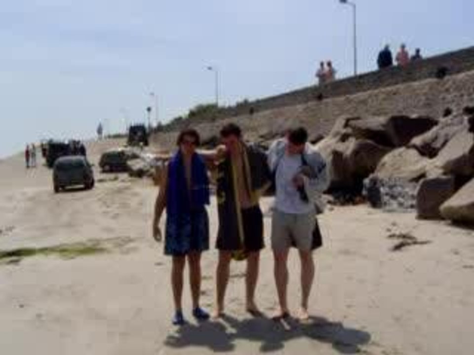 La chorale on the beach
