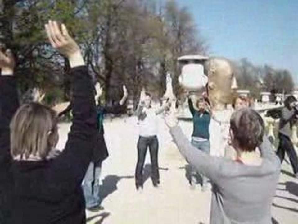 Séance de rire et détente pour le printemps au Luxembourg