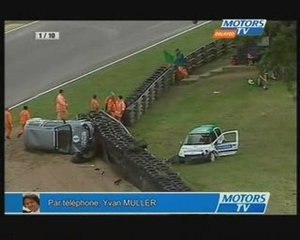 Clio cup UK Brands Hatch 2005 massive crash