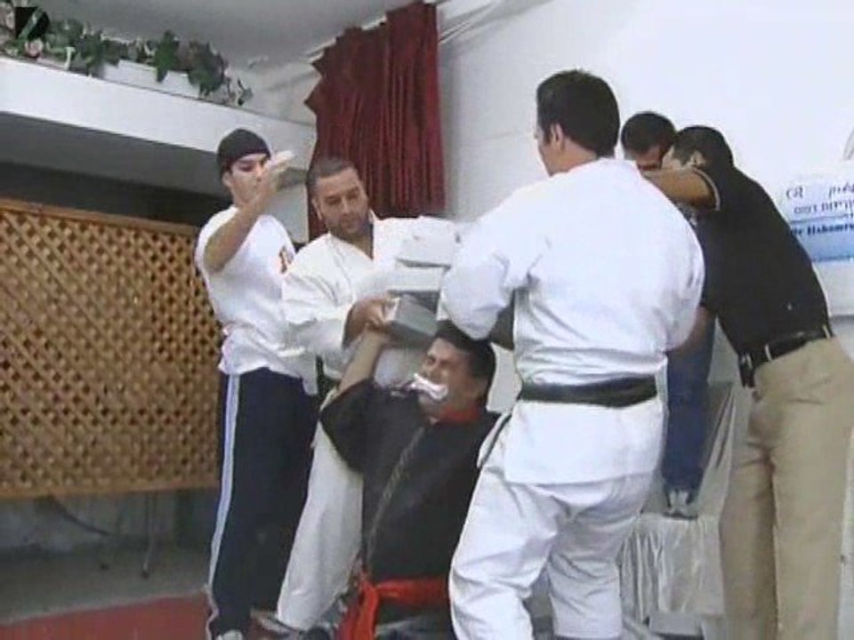 Man Smashes 15 Bricks On Head