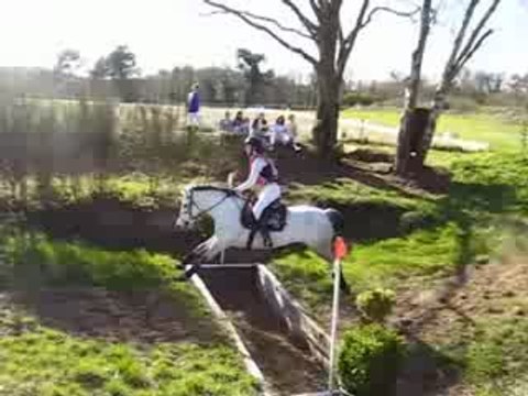 Maela & Neuvek coffin (CCE Caudan - 05.04.09)