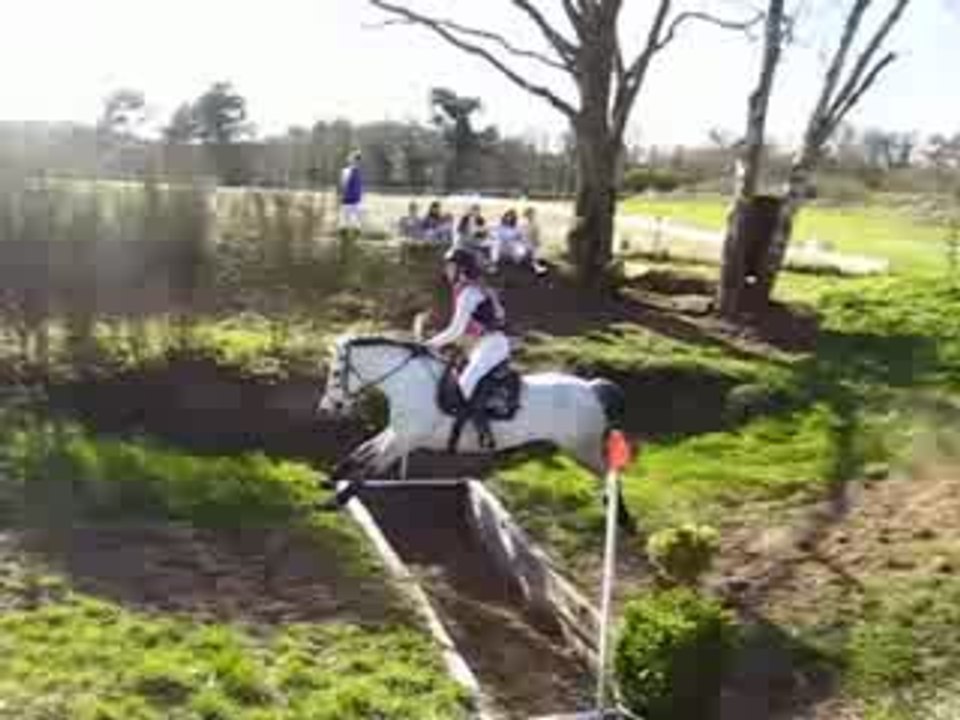 Maela & Neuvek coffin (CCE Caudan - 05.04.09)