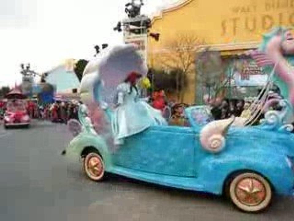 Disney parade cars