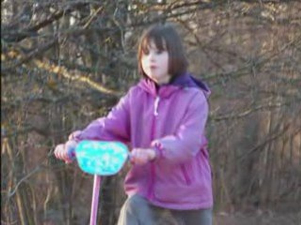 21-03-09 - Loane Eva et Chloé au parc de haye