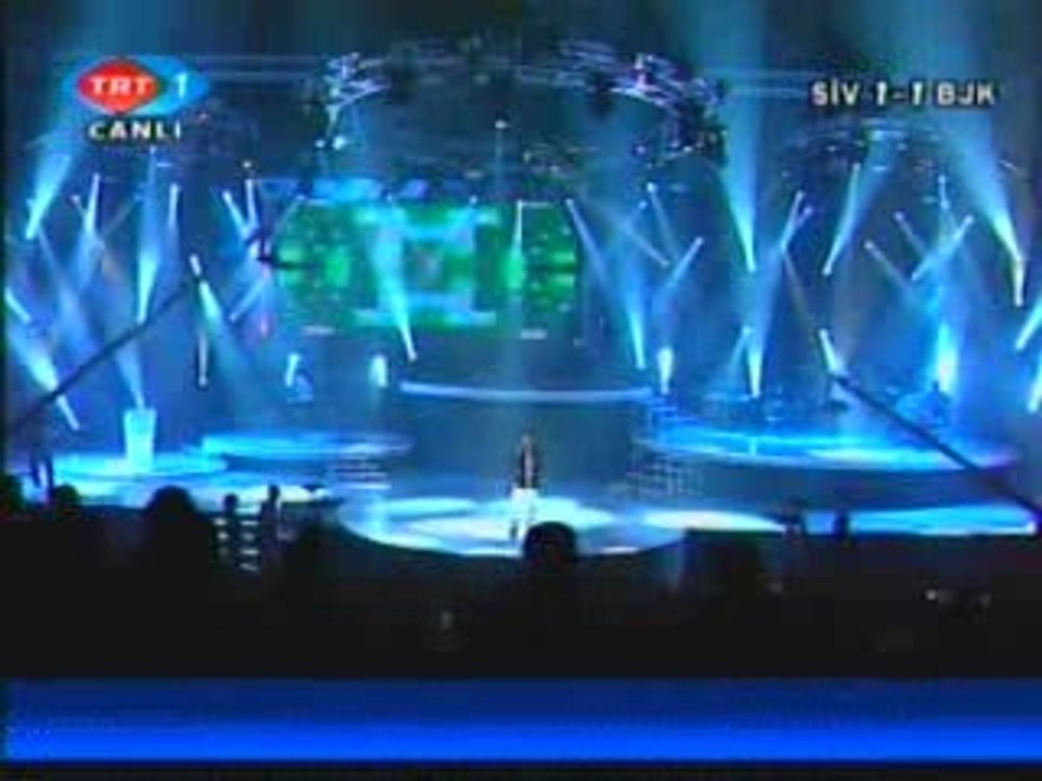 Tarkan-Gülümse Kaderine (21.03.09 TRT)