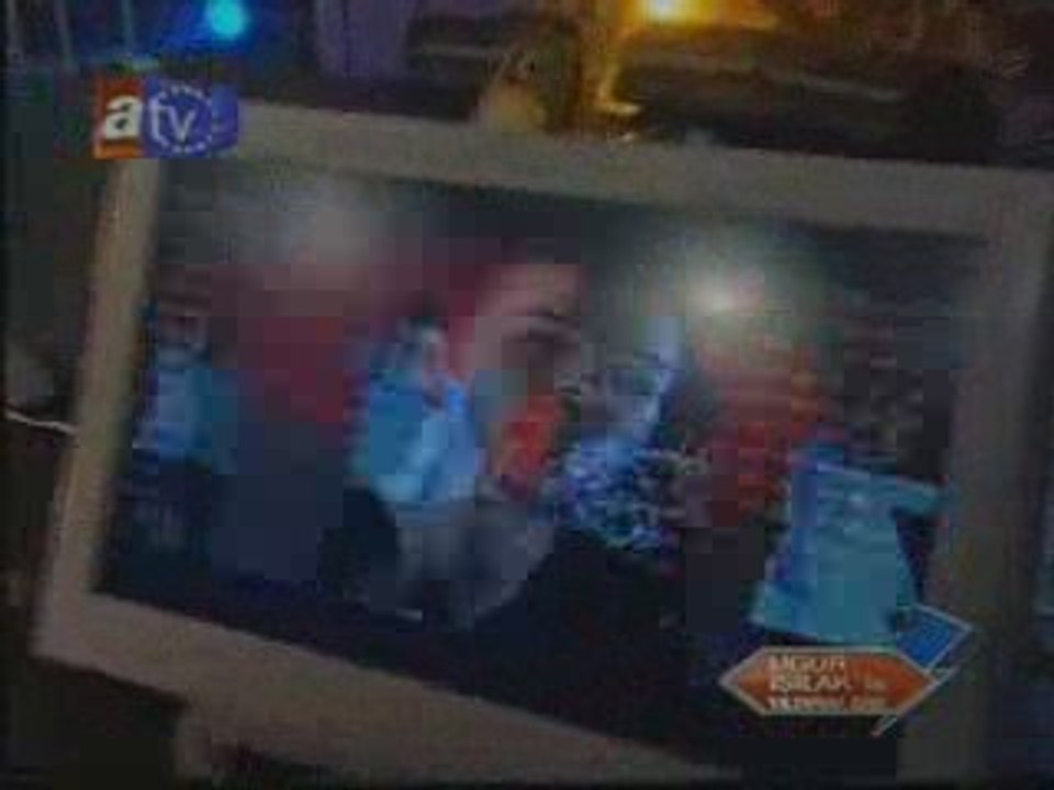 Ismail YK- Bir Numara- Uğur Işılak Yıldırım Gibi  Show