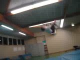 guigui en rondade salto arriere !!!!!!!!!