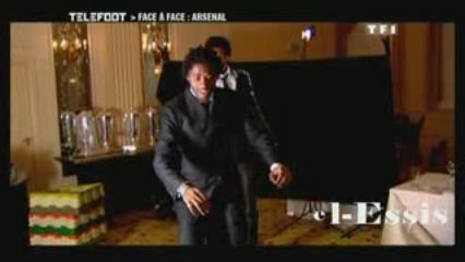 Adebayor & Arsenal présente le Kpangor