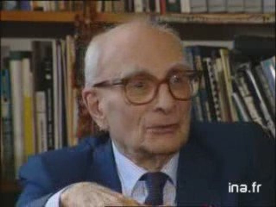 "Je hais les voyages..." par Claude Lévi-Strauss