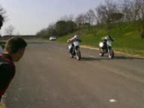 Derbi pro race xl vs smrx top alu