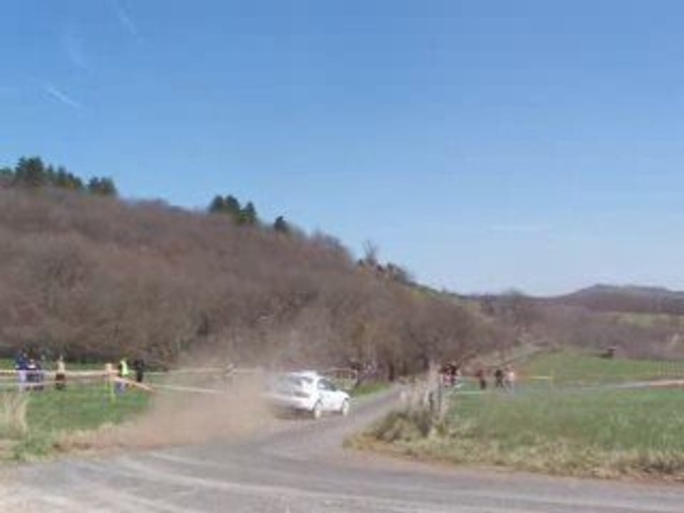 Beau passage sur TOYOTA CELICIA Marcillac09