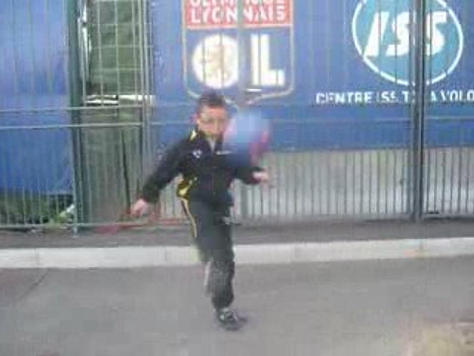 ADAM DEMO DE FOOT FREE STYLE JUSTE 10ANS POUSSINS IDAFC