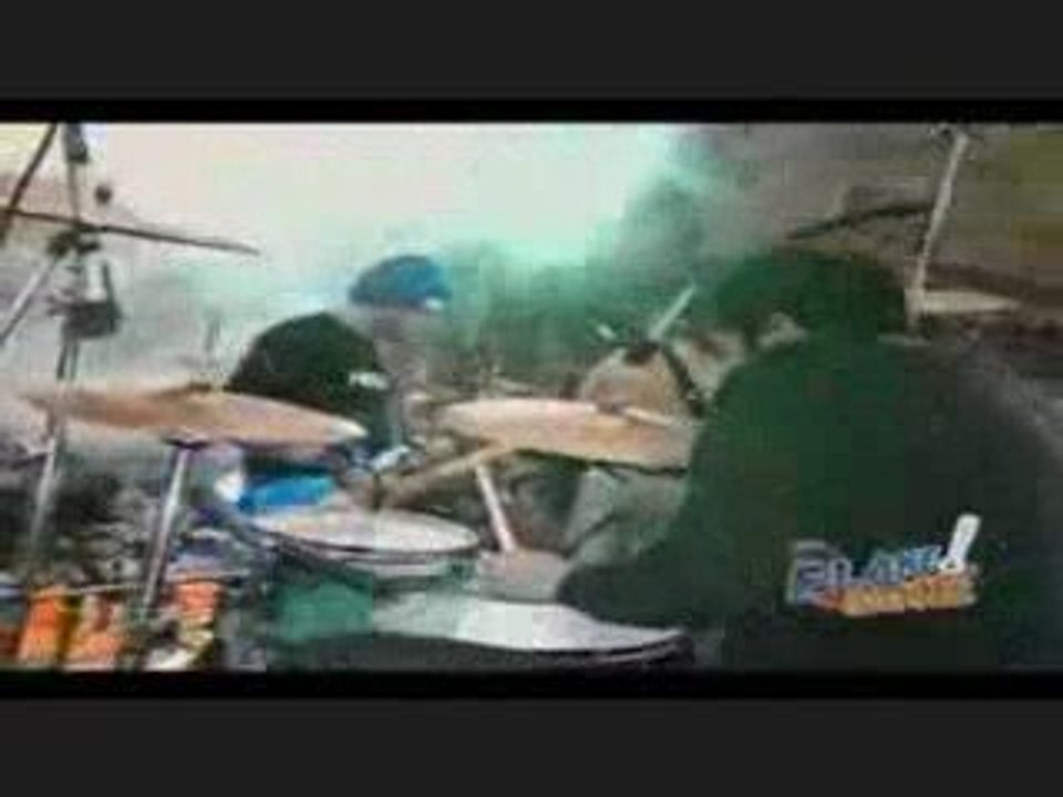 New Found Glory My Friends Over You Live! See this