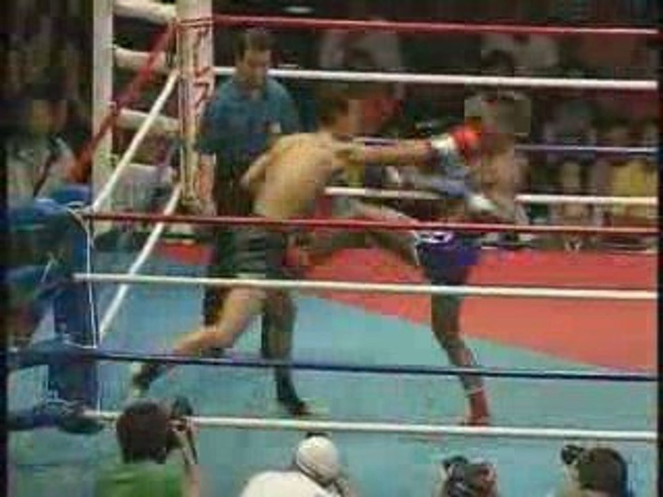 HISAYUKI KANAZAWA VS MUAY THAI