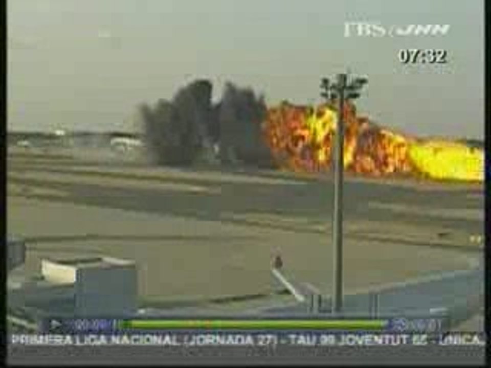Crash d'un avion au Japon lors de l'atterrissage 23/03/2009