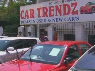 Ultra cheap Tata Nano launched in Mumbai