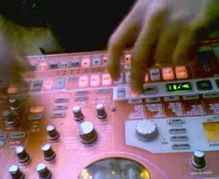 Demo live electribe korg esx -1 - Le sampleur fou