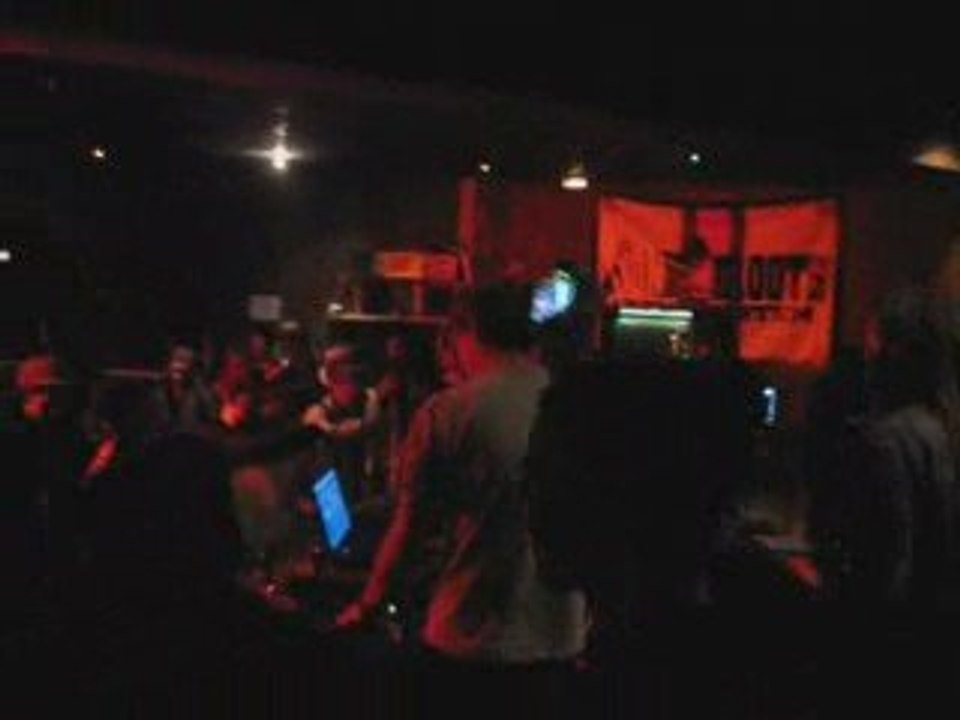 Dub Station #14 (Paris)- Mungo's Hifi, King Earthquake (7)