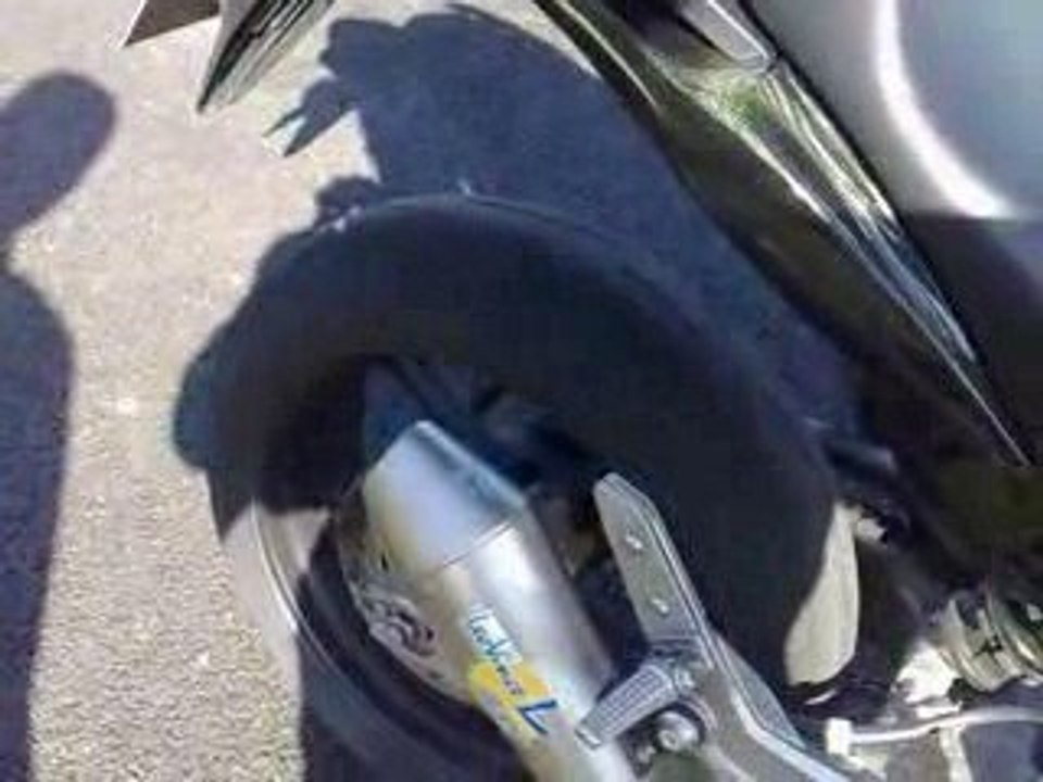 600 Hornet 2008 pot Léovince