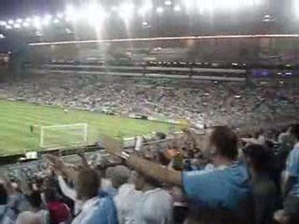 olympique de marseille AUX ARMES !!!!! magique!!....